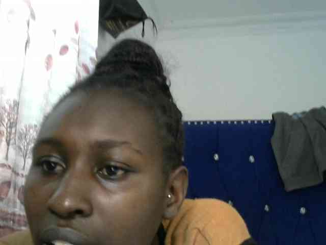 Africanqueen20 webcam