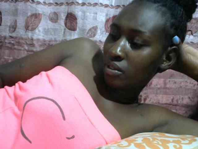 Africanqueen20 webcam