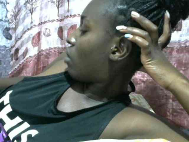 Africanqueen20 webcam