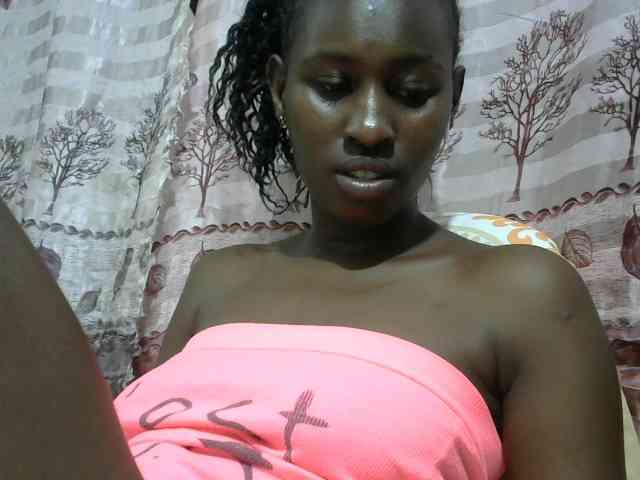 Africanqueen20 webcam