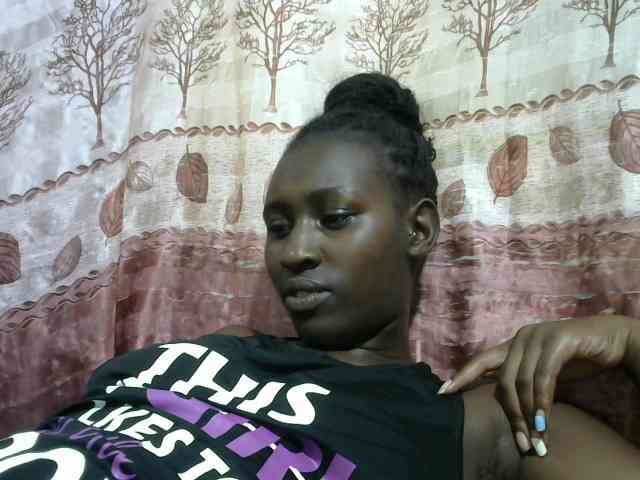 Africanqueen20 webcam