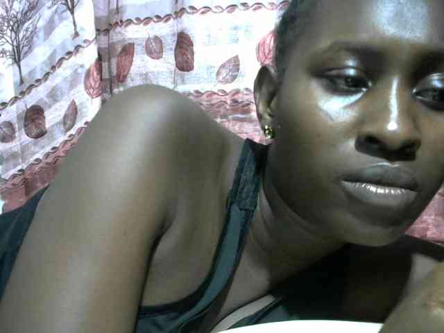 Africanqueen20 webcam