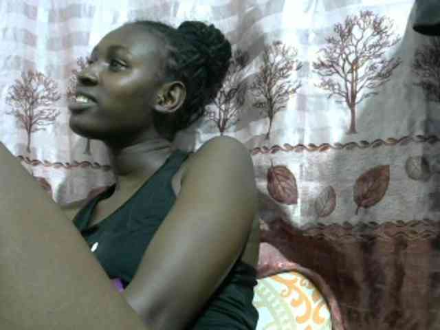 Africanqueen20 webcam