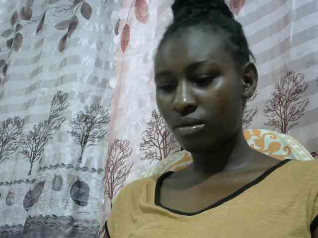 Africanqueen20 webcam