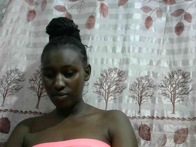 Africanqueen20 webcam