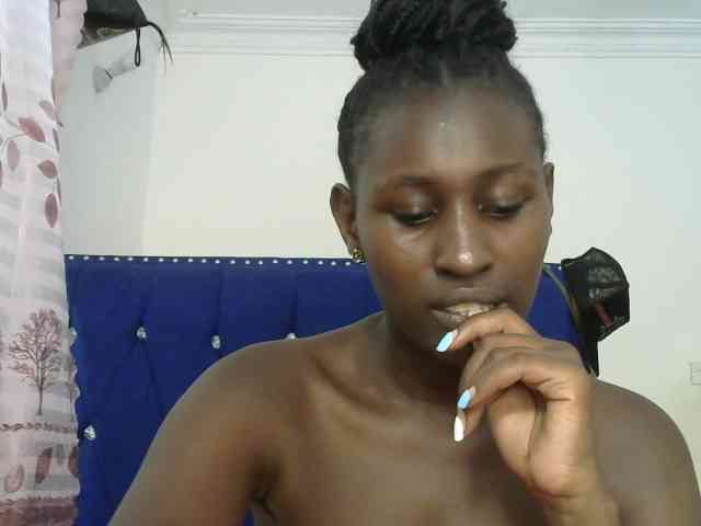 Africanqueen20 webcam