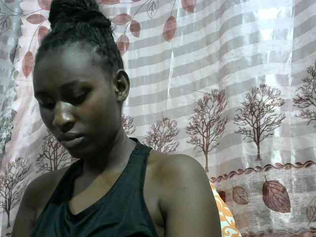 Africanqueen20 webcam