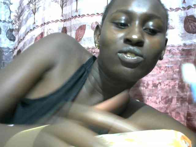 Africanqueen20 webcam