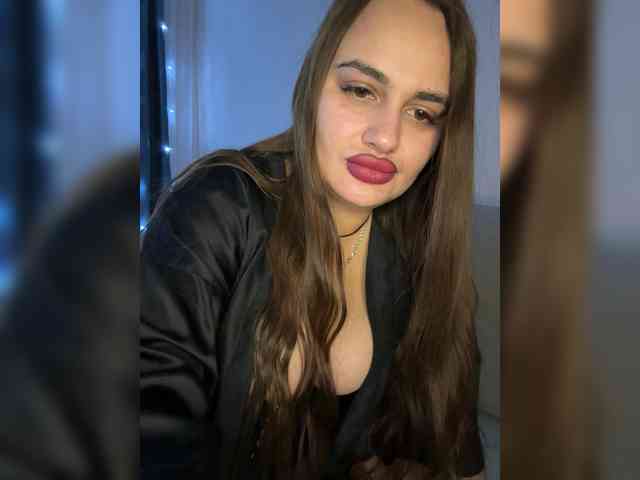 Sweetgirl31111 webcam