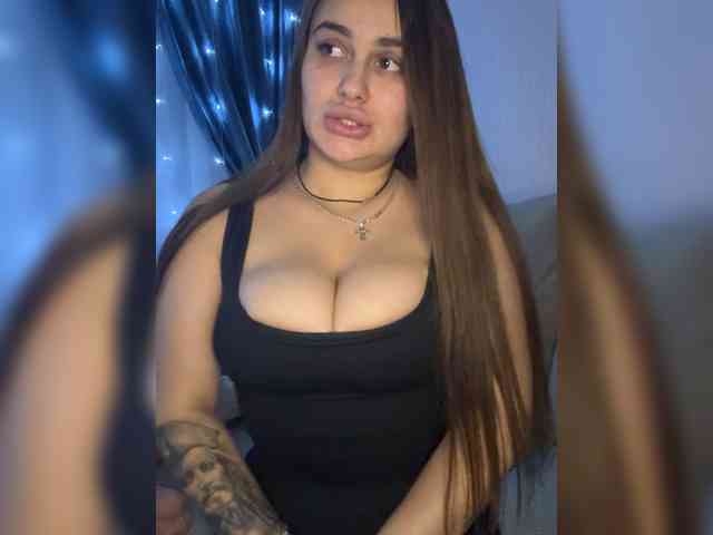 Sweetgirl31111 webcam