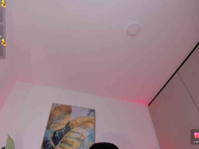 SaraWinstone1 webcam