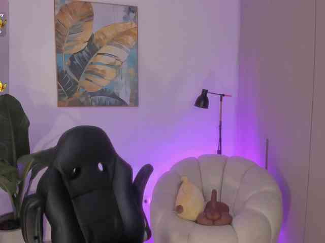 SaraWinstone1 webcam