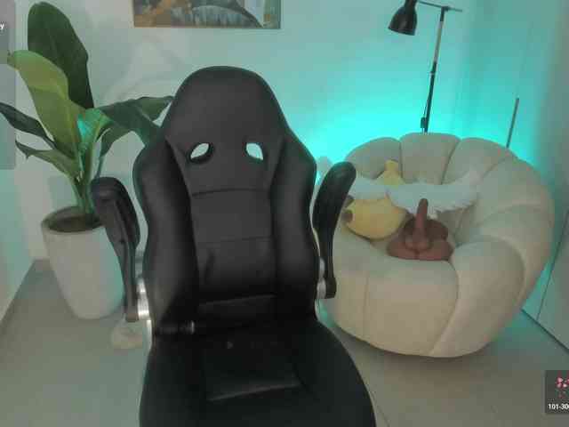 SaraWinstone1 webcam