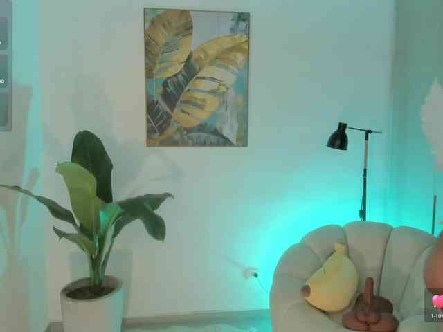 SaraWinstone1 webcam