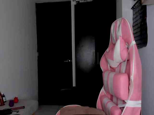 OrgasmicGirls69 webcam