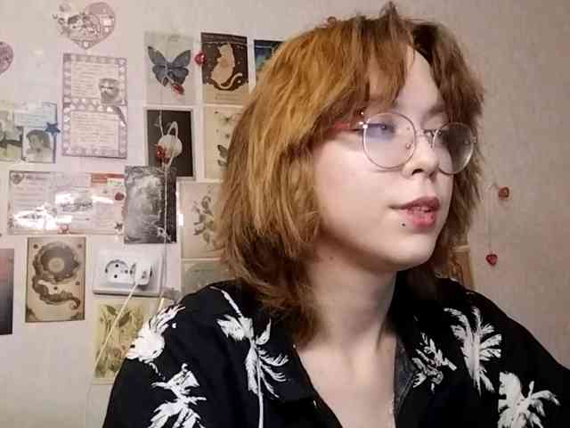 AthenaPopple webcam