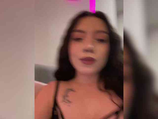 ElliLin webcam