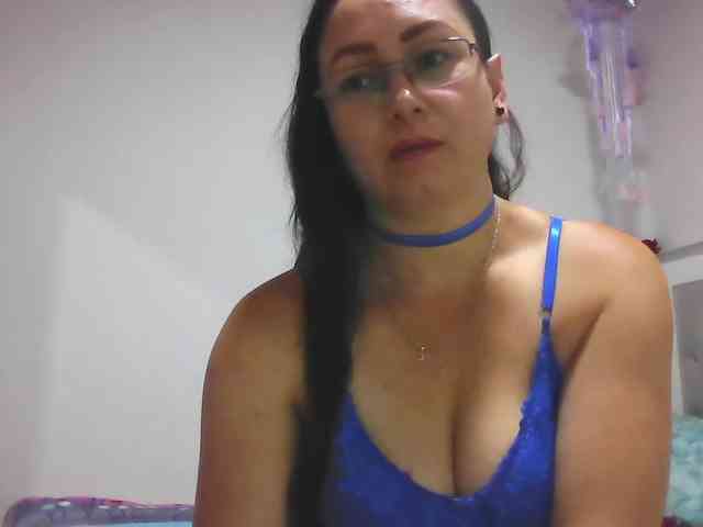 Milly-Sanchez webcam