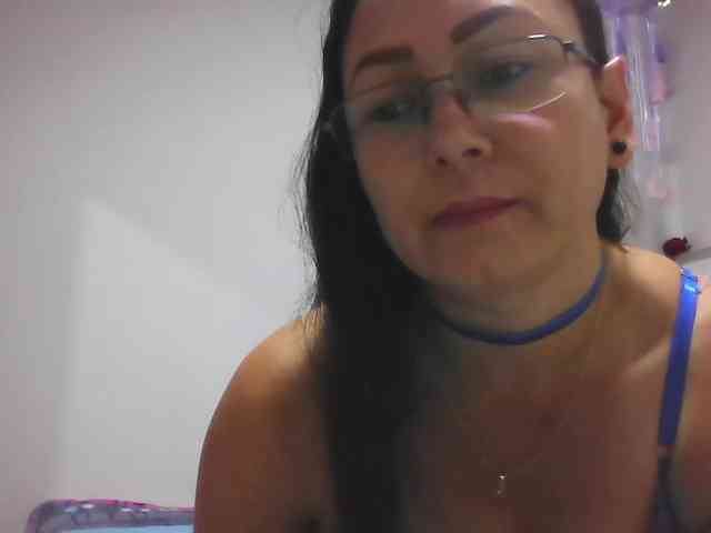 Milly-Sanchez webcam