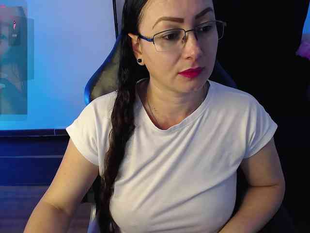 Milly-Sanchez webcam