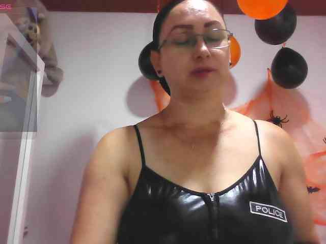 Milly-Sanchez webcam