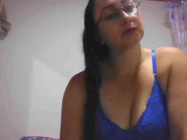 Milly-Sanchez webcam