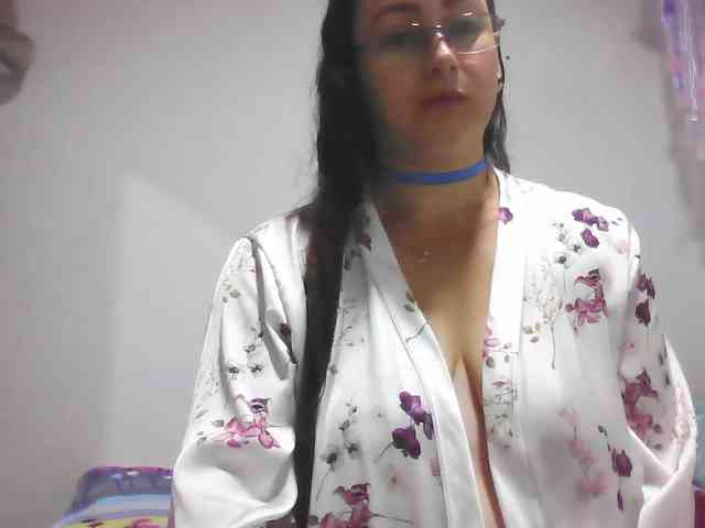 Milly-Sanchez webcam