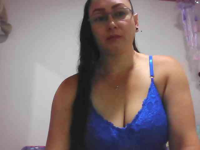Milly-Sanchez webcam