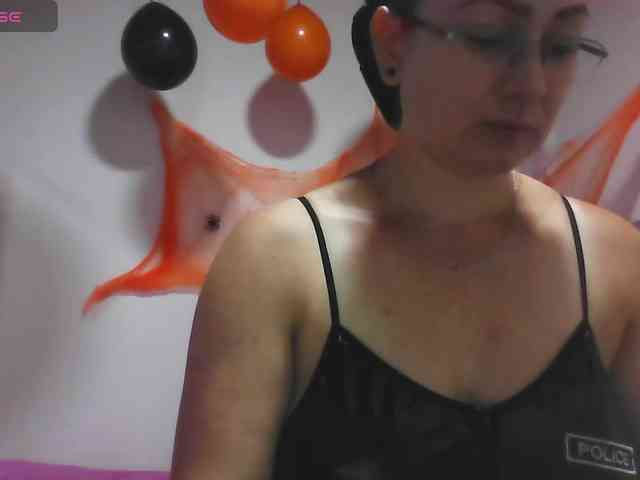 Milly-Sanchez webcam