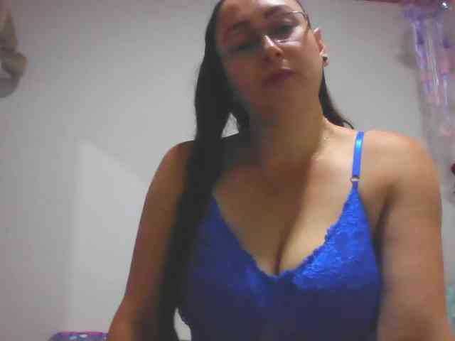 Milly-Sanchez webcam