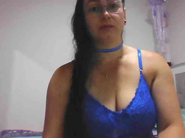 Milly-Sanchez webcam