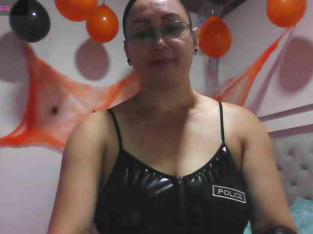 Milly-Sanchez webcam