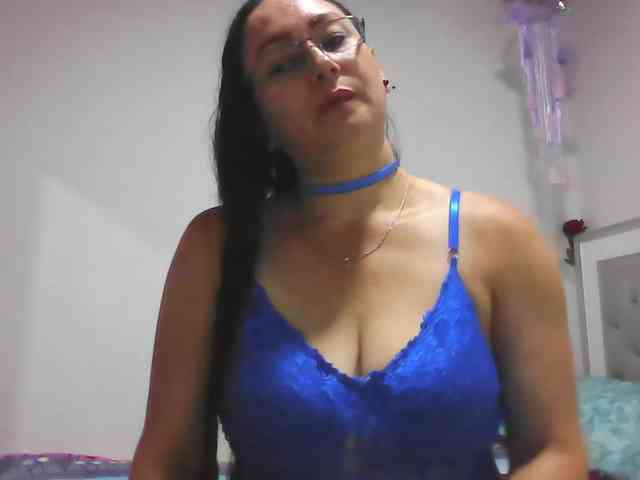 Milly-Sanchez webcam
