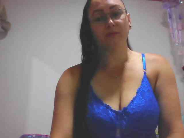 Milly-Sanchez webcam