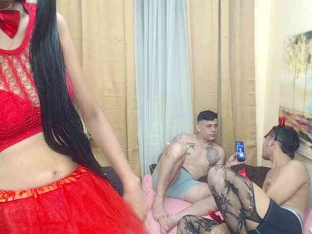 zarinabetifull webcam