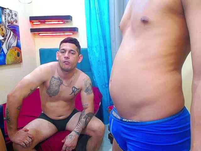 zarinabetifull webcam