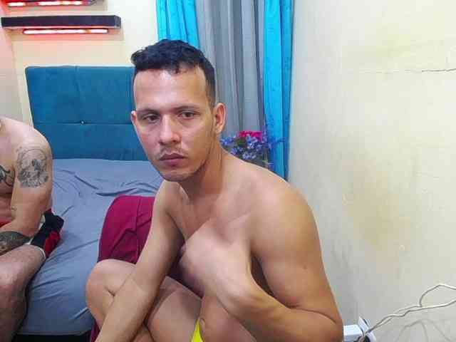 zarinabetifull webcam