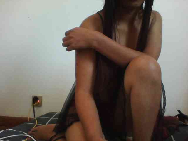 PrettyLie webcam