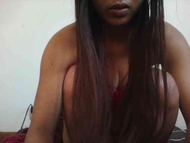 PrettyLie webcam