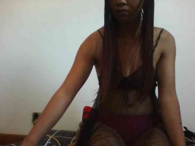 PrettyLie webcam