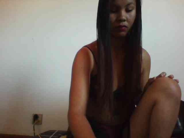 PrettyLie webcam
