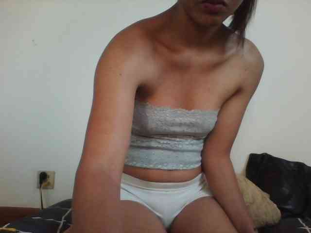 PrettyLie webcam