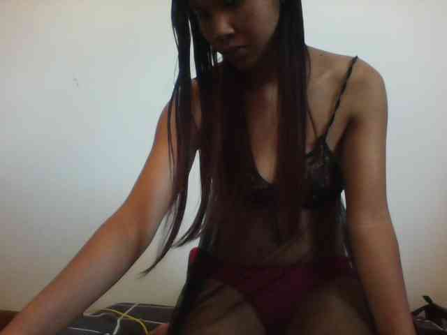 PrettyLie webcam