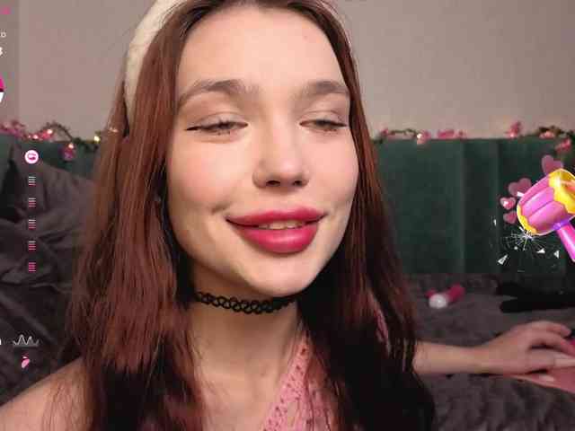 PrettyLilie webcam