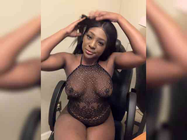 PrincessDecember webcam