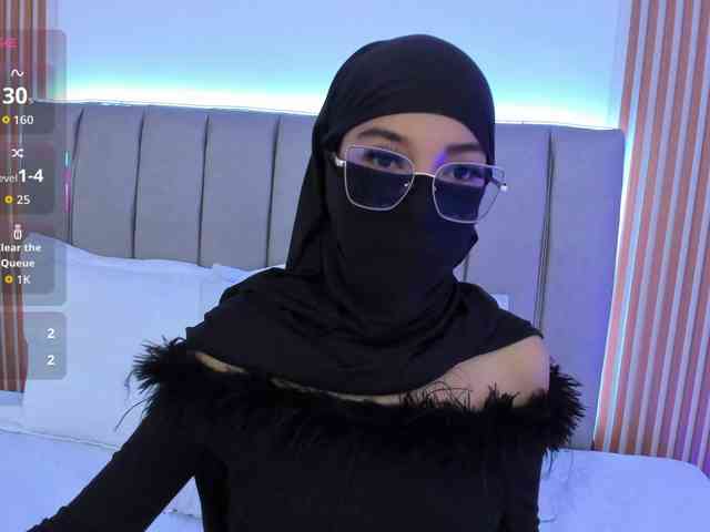 naishaa1 webcam