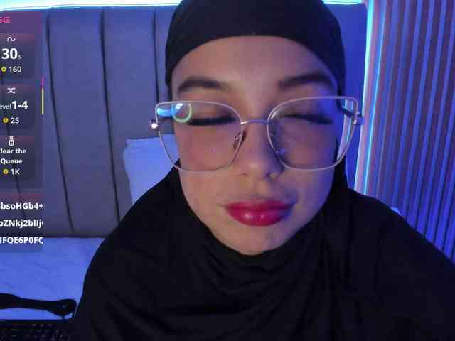 naishaa1 webcam