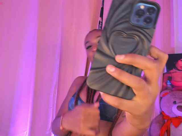 NatashaMiller webcam