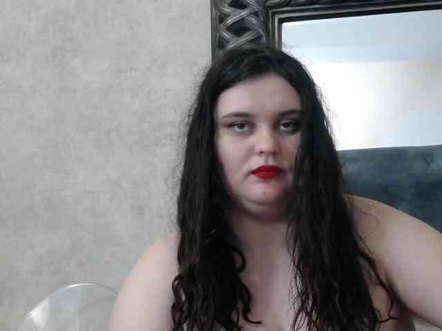 SaraElise webcam