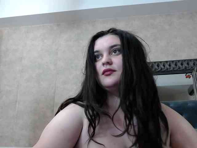 SaraElise webcam